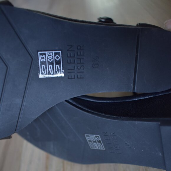 NWOT Eileen Fisher Black Mara Wedge Ankle Strap Leather Wedge Sandal -6.5 - Picture 2 of 6